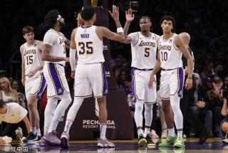 接近四双直 接近四双直